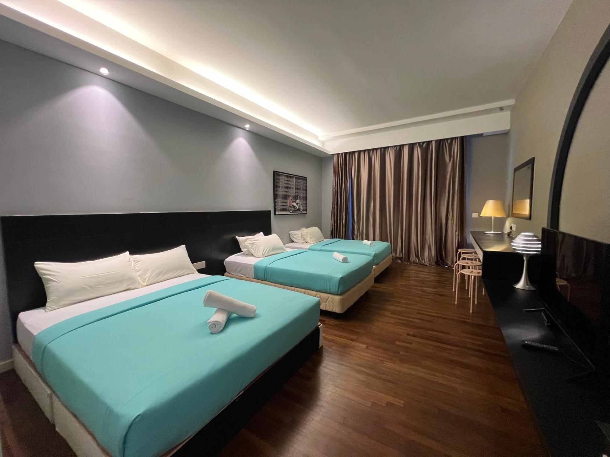 The Shore Hotel